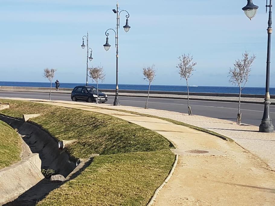 Ocean View Apartment With Airco Танжер Екстериор снимка